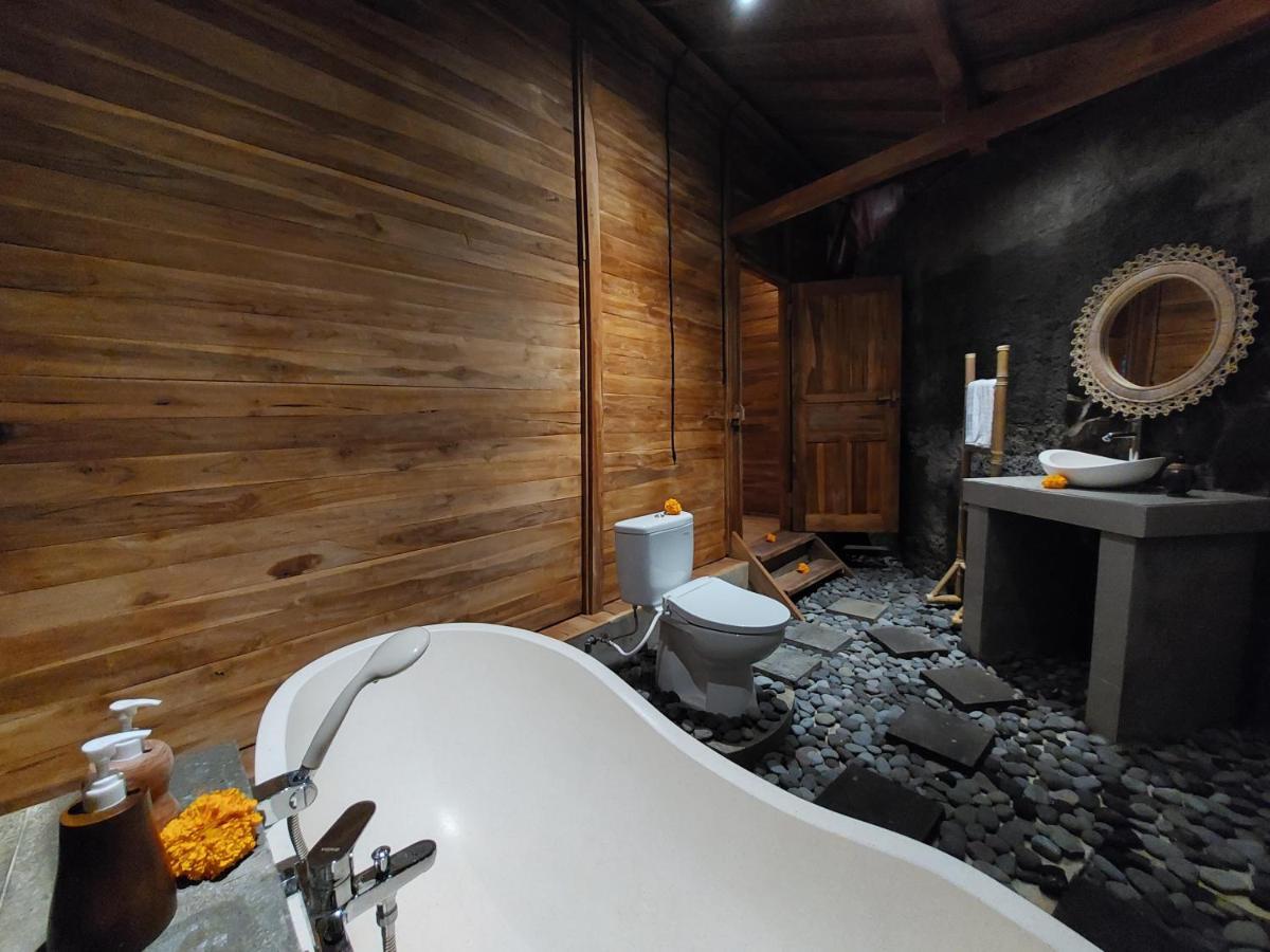 D'Ethnic Ubud Villa Exterior foto